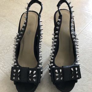 Women’s Studded Heels 6